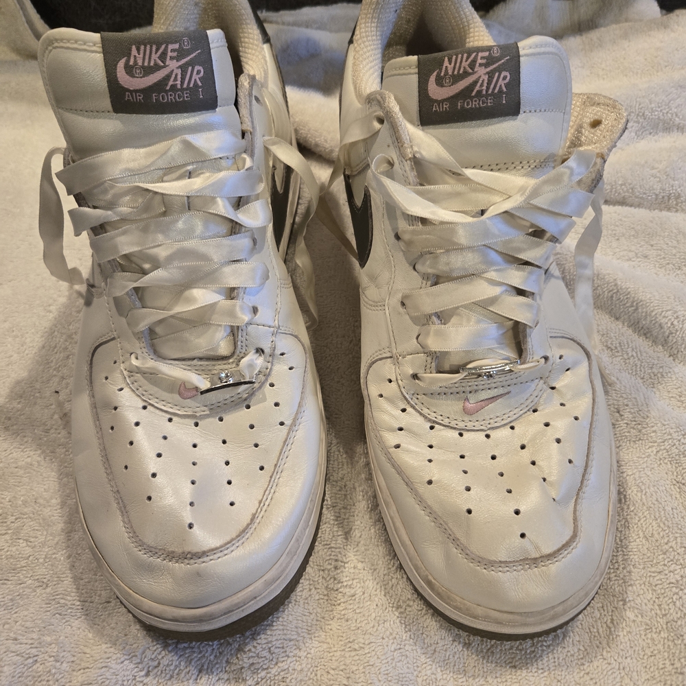 Nike Air Force 1 White and Pink Sneakers
